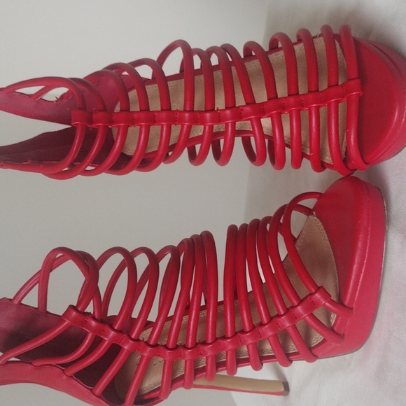 Shoes - Picture 5 of 6